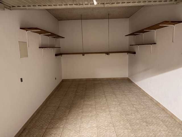 Garagem em Box para arrendamento - Lagos