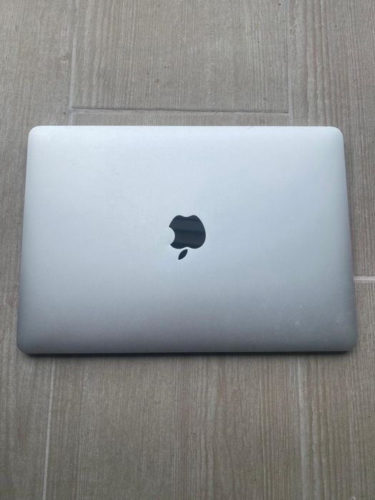 MacBook Retina 12” (2017)