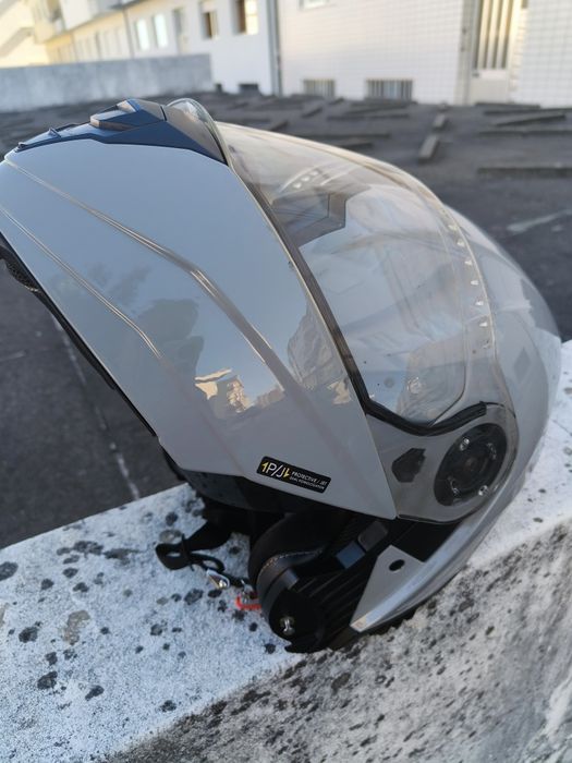 Capacete modular usado com alguna riscos