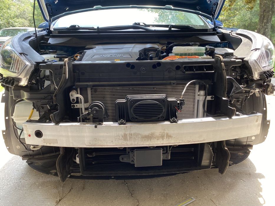 Підсилювач  +телевізор +панель kia Niro /EV ніро