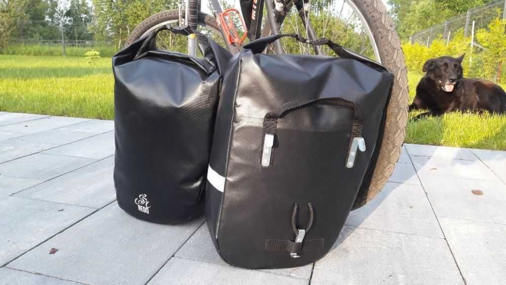 Sakwy rowerowe czarne 27l pcv Redo