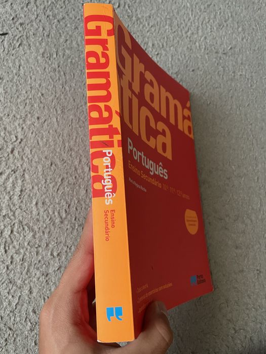 Livro de gramatica para Português ensino secundario