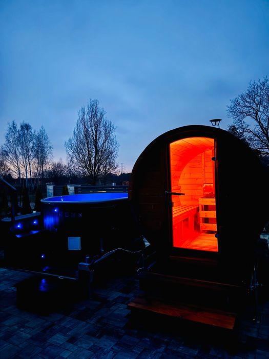 Wynajem Mobilna Sauna Balia Jacuzzi z dostawą, okazje imprezy, prezent