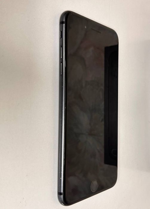 Продам IPHONE 8+ 64gb