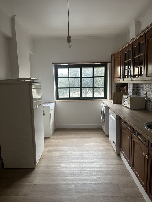 T2 Mem Martins Ouressa Sintra