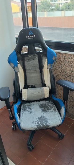 Cadeira Gaming Alpha Gamer - Preto e Azul (Totalmente Funcional)