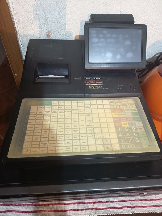 Registadora SPS 530 com gaveta integrada