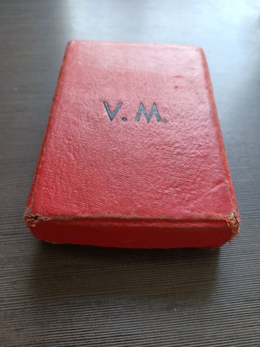 Virtuti Militari oryginalne pudelko 2 klasa