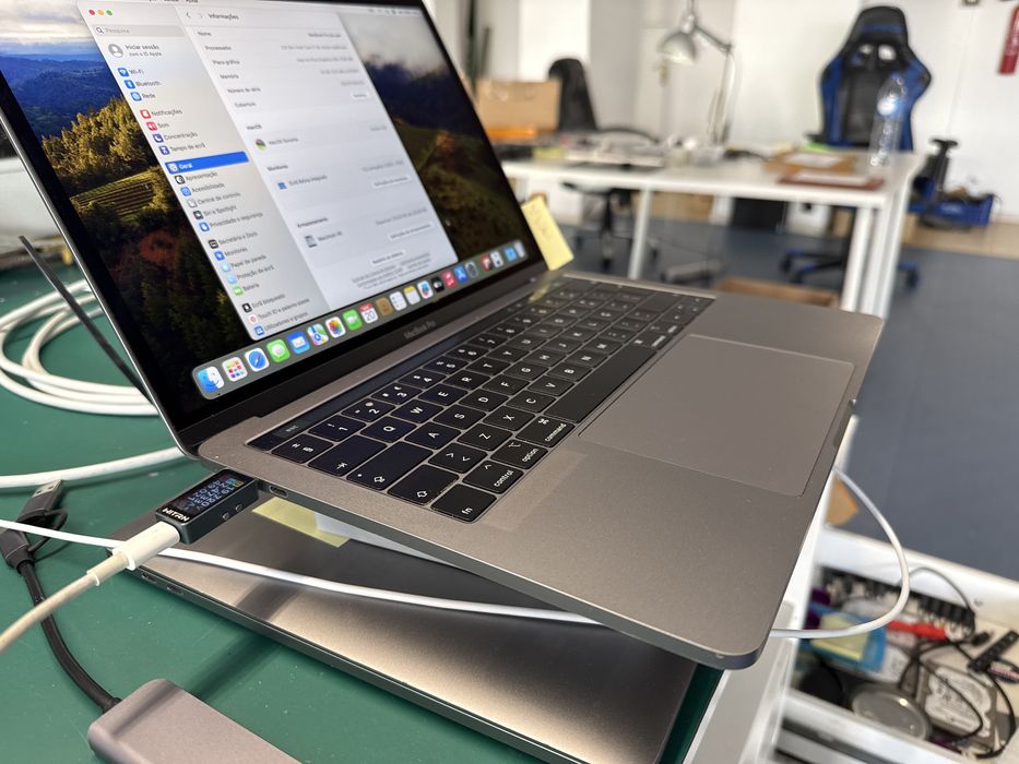 A1989 macbook pro