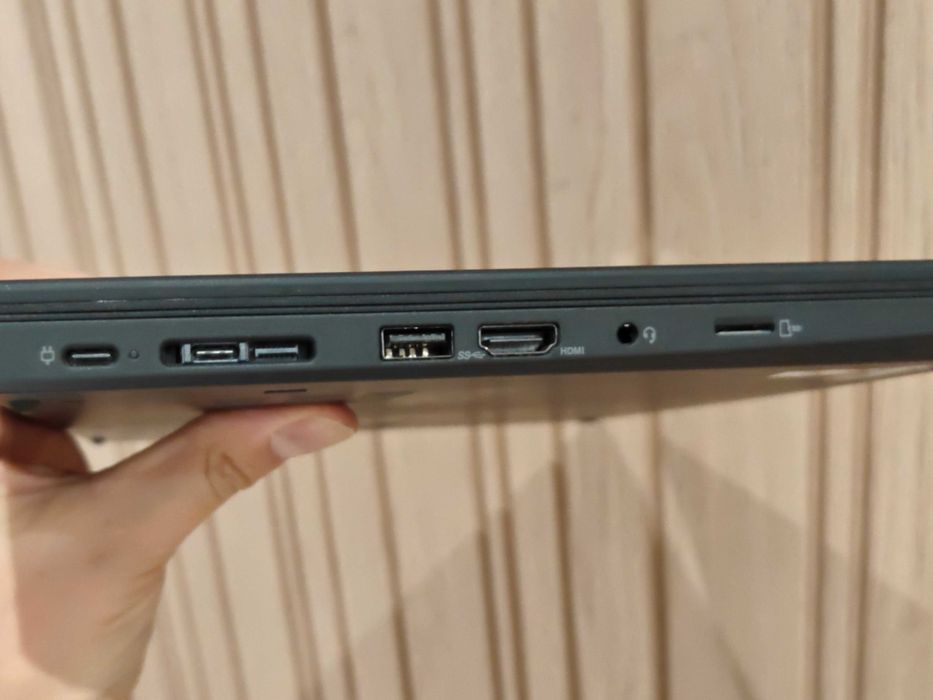 Portátil Lenovo ThinkPad P14s Gen 1 (20Y1CTO1WW)