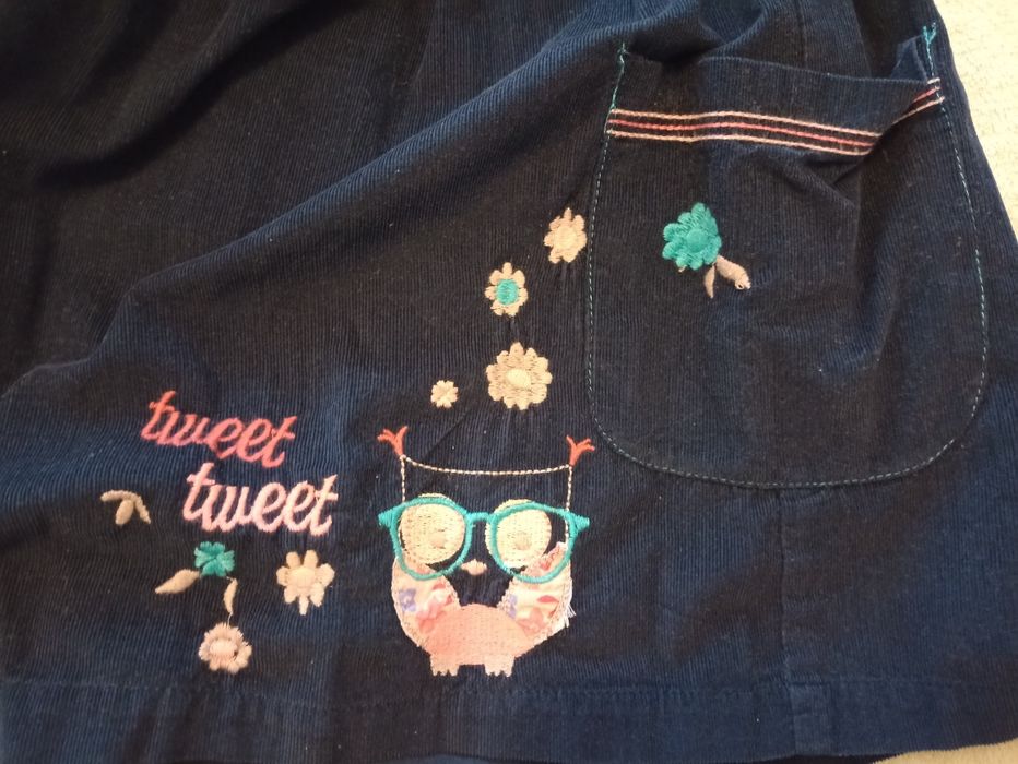 Granatowa sztrusowa sukienka roz 128 7-8 lat smyk codzienna, wyszywana