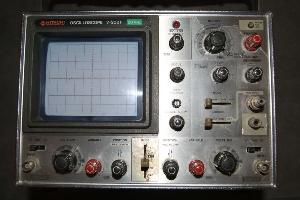 Hitachi Denshi V-202F Oscyloskop 20 MHz