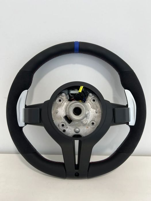 Volante Alcântara Pack M com patilhas Bmw F20/ F30 / F31