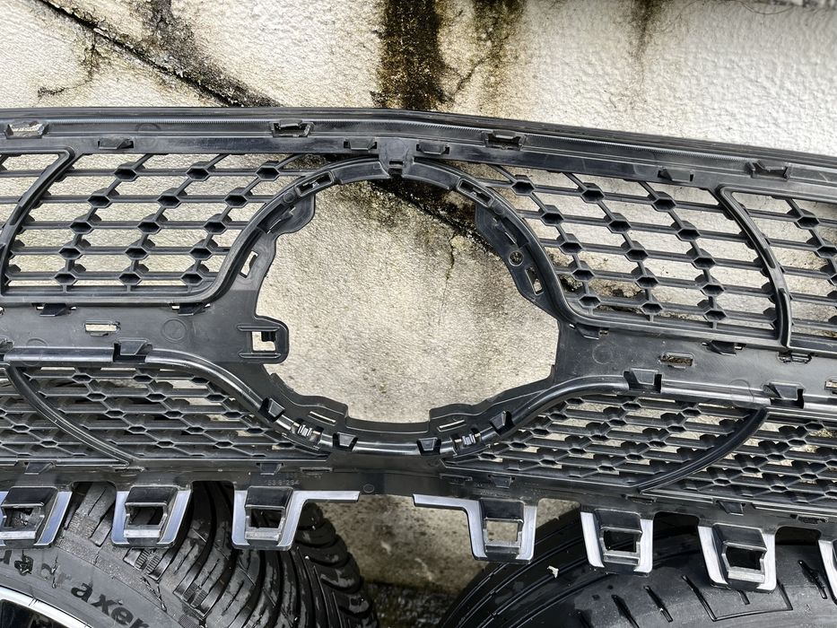 Grelha frontal Mercedes a180 - w177