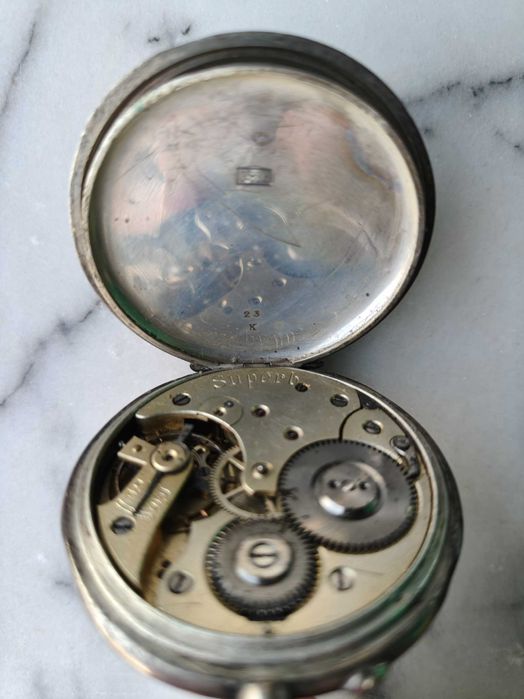 Relógio de bolso antigo em prata