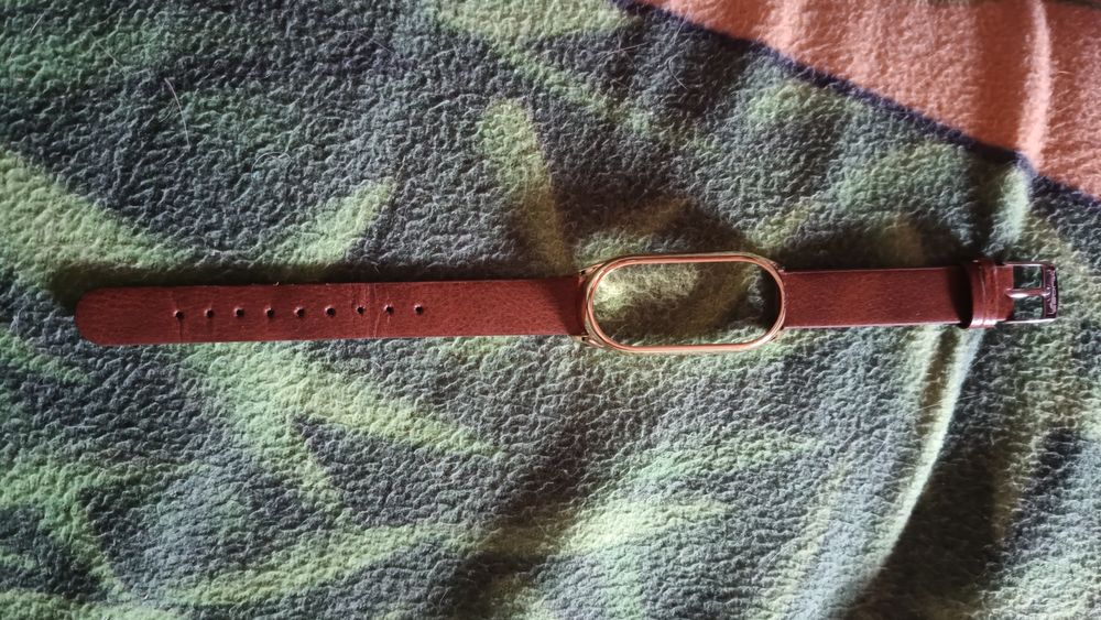 Sprzedam pasek do zegarka Mi band 8