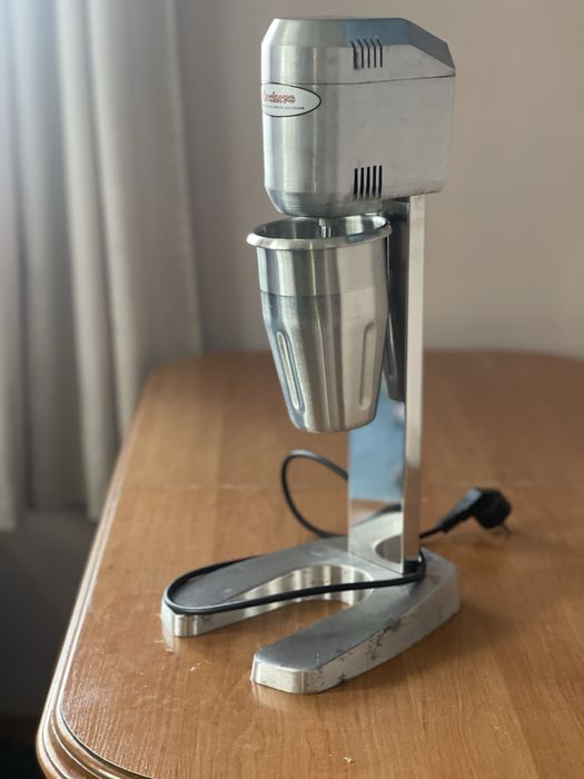 Міксер для коктейлів