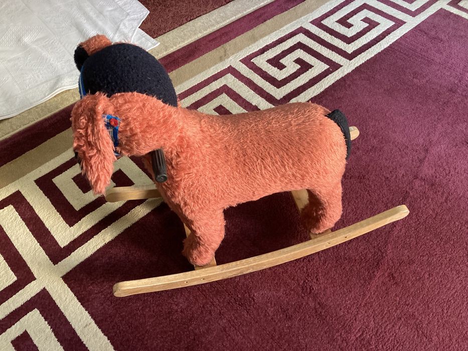 Cavalo Baloiço para Crianças