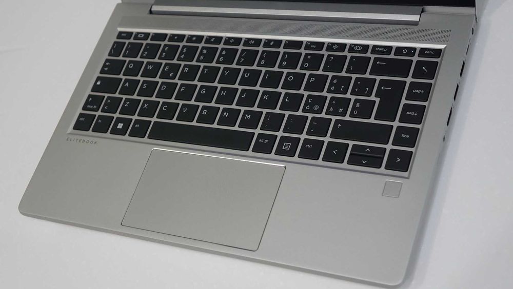 Ноутбук HP EliteBook 14 645 G9 IPS FHD Ryzen 5 Pro 5675U 16GB 256GB