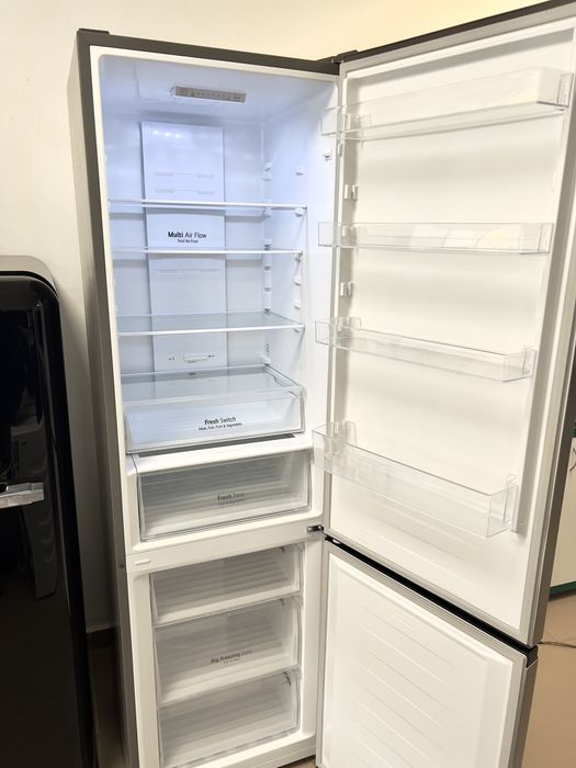 Холодильник LG GBH22HSADH новый