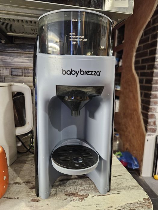 ПРОДАМ Baby Brezza Formula Pro Advanced