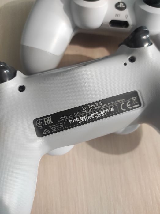 Геймпад Контроллер PlayStation 4 V2 новый