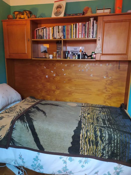 Cama Estúdio com arrumação