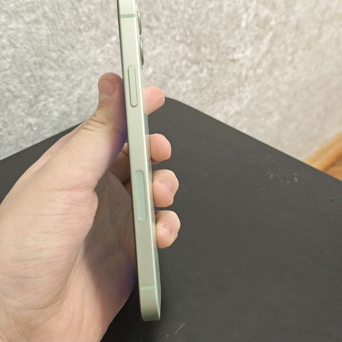 Продам айфон 12 у чудовому стані