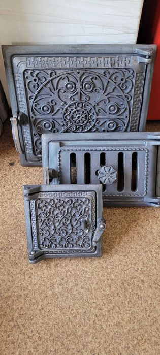 Комплект дверей печных чугунных для печей , плиты , колосники