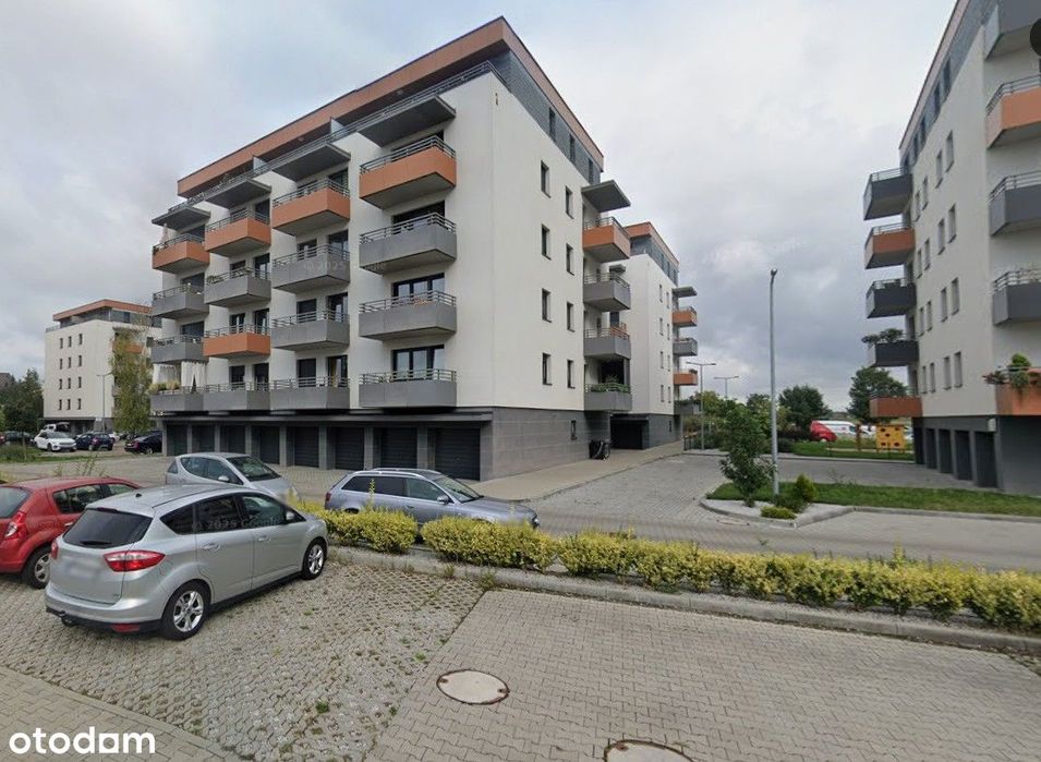 Wyposażone 2 - Pok. W Nowym Apartamentowcu Z Windą, Leszno–Nowe Ogrody