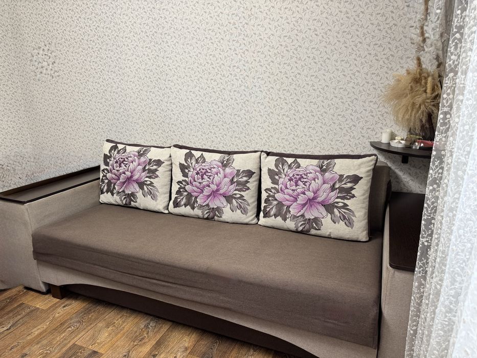 Диван розкладний в чудовому стані