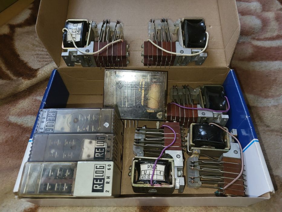 Przekaźniki 10szt relog 2 rh 60 itp