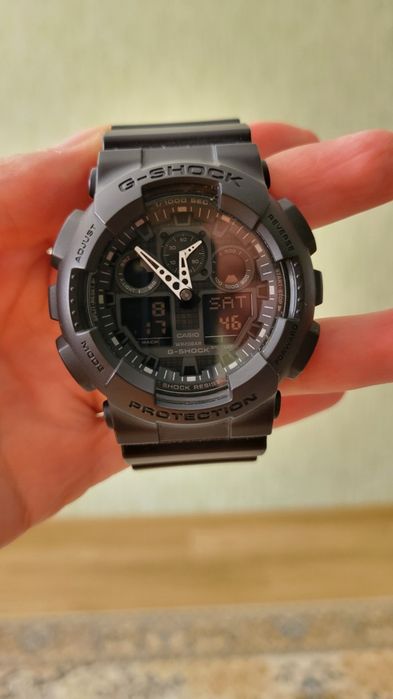 Часы Casio G-SHOCK Classic GA-100-1A1ER