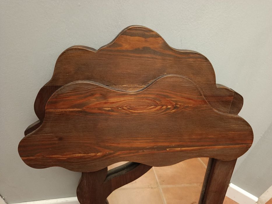 Lustro w drewnianej ramie. Antyk