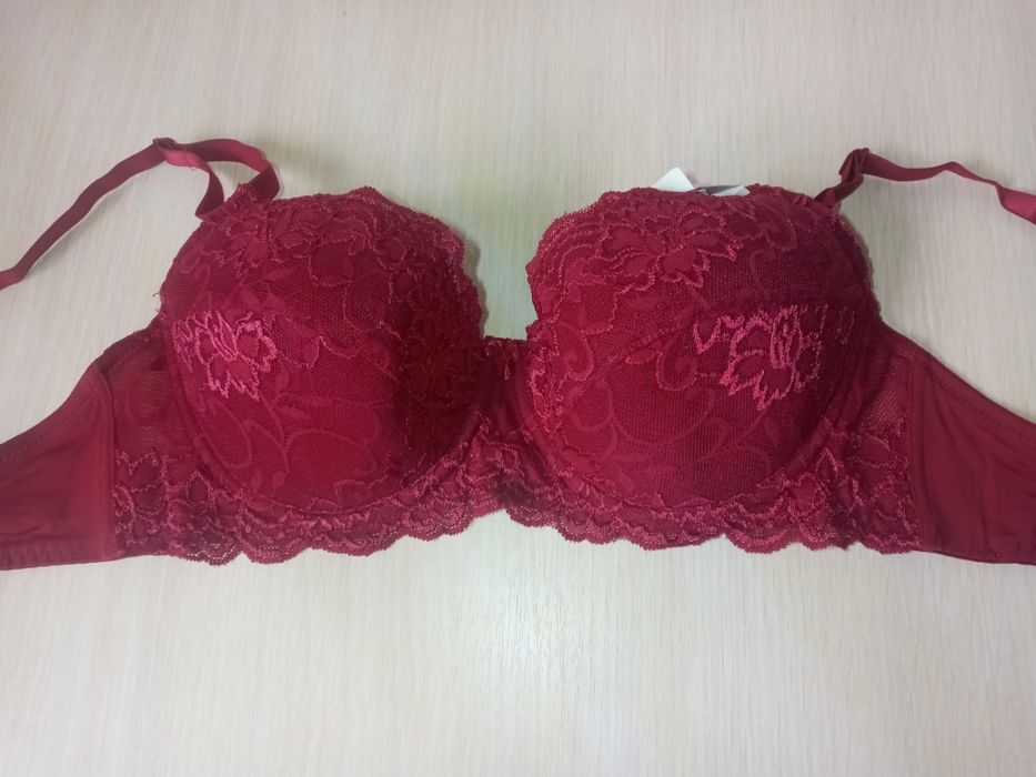 Новий бюстгалтер