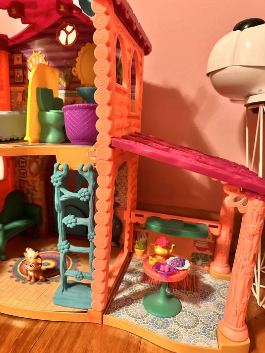 Domek dla lalek enchantimals laka i jelonek w komplecie