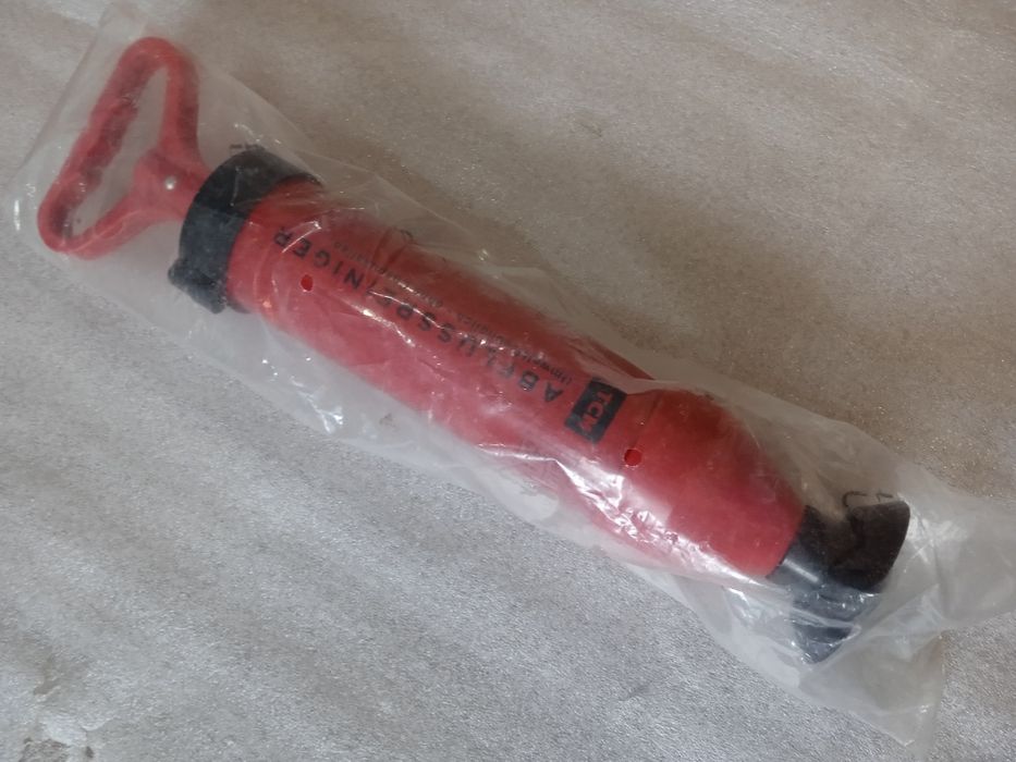 Устройство помпа ручная для прочистки канализации Германия