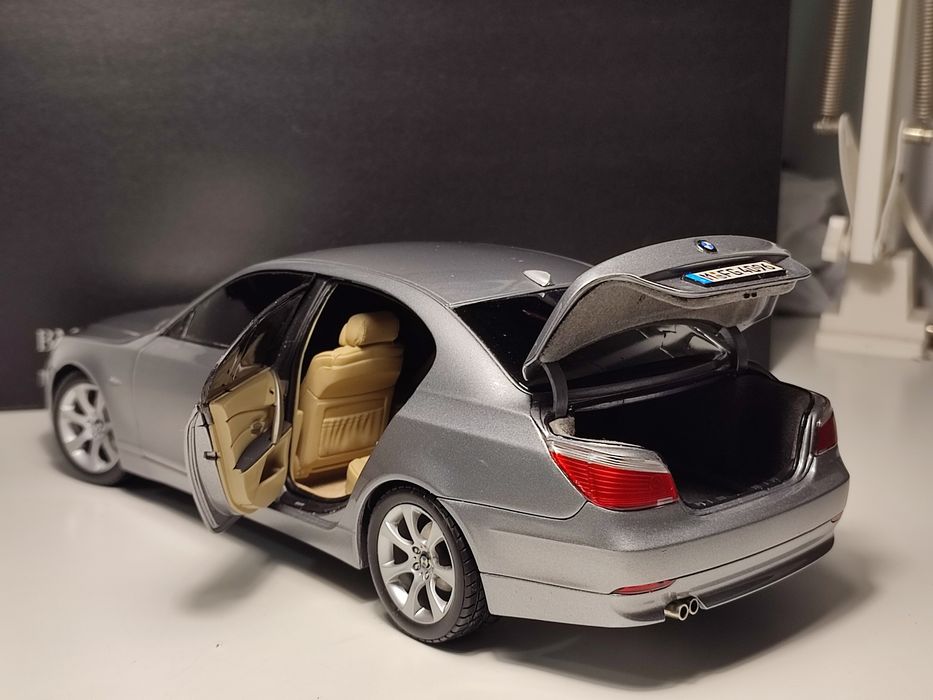 Модель BMW 545i E60 1/18 Kyosho: 4 500 грн. - Коллекционирование
