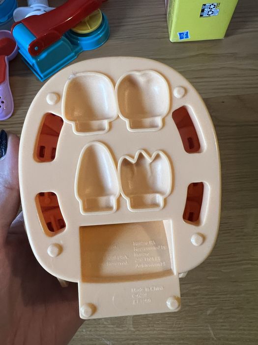 Zestawy Play Doh fryzjer dentysta cukiernia lodziarnia foremki