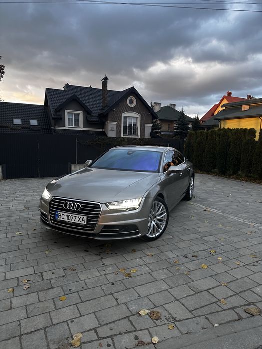 продам лайнера в жирній комплектації