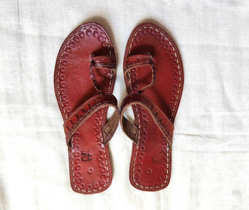 KOHbr Skórzane japonki kohalpuri 39 brązowe orientalne boho hippie