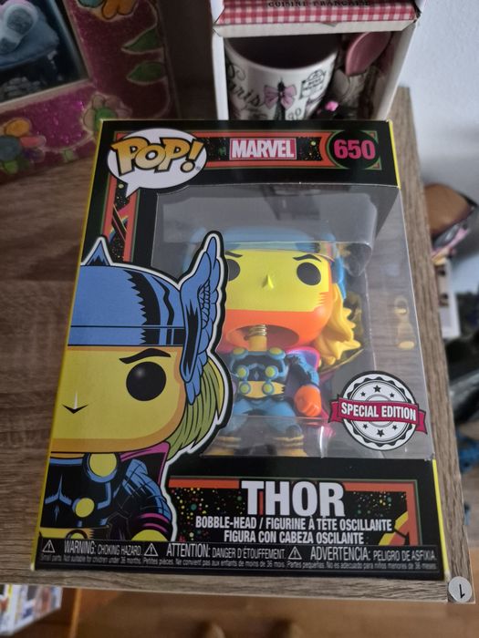Funko Pop Marvel  - Thor Blacklight Special Edition  560