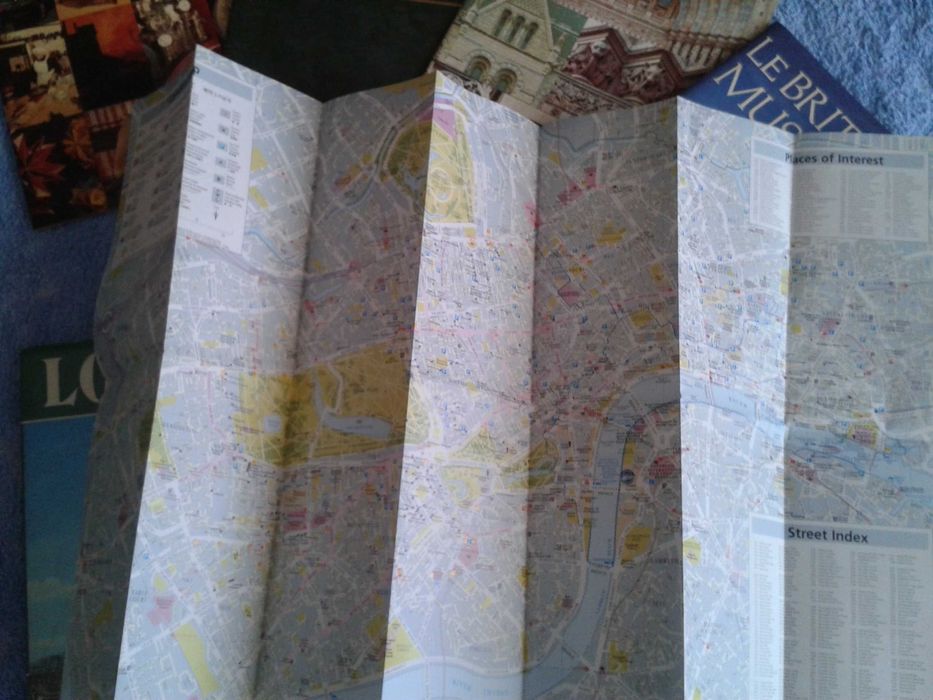 4 guias turísticos Londres+ 4 revistas viagens turismo Reino Unido