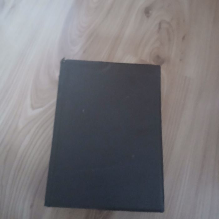 Książka o tytule mała encyklopedia powszkoła PWD