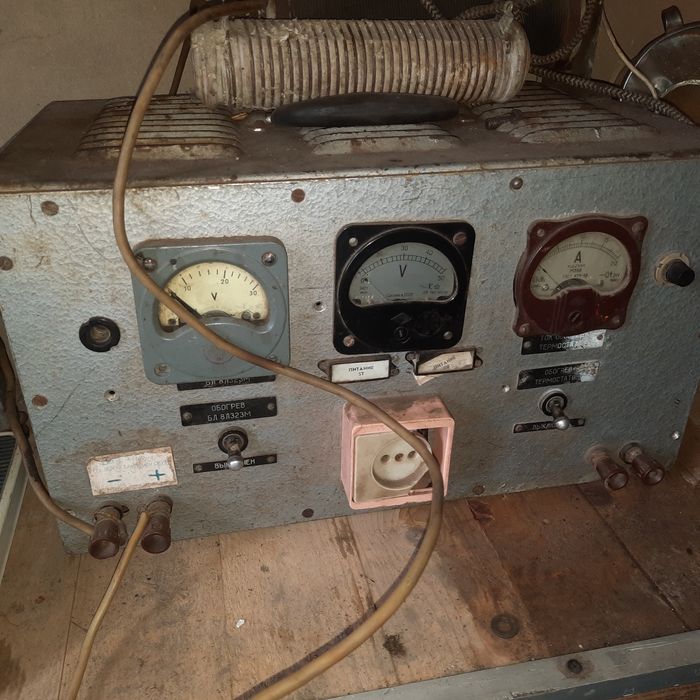 Зарядний пристрій ссср