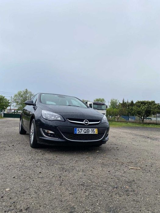 Opel Astra 1.6 CDTi , diesel, preto.