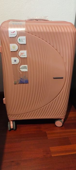 Malas de viagem de 23kg, novas.