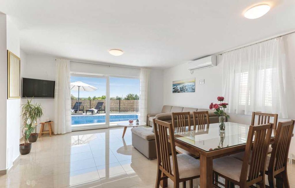 Wakacje 2026, Chorwacja, Rogoznica, dom dla 12 osób z basenem