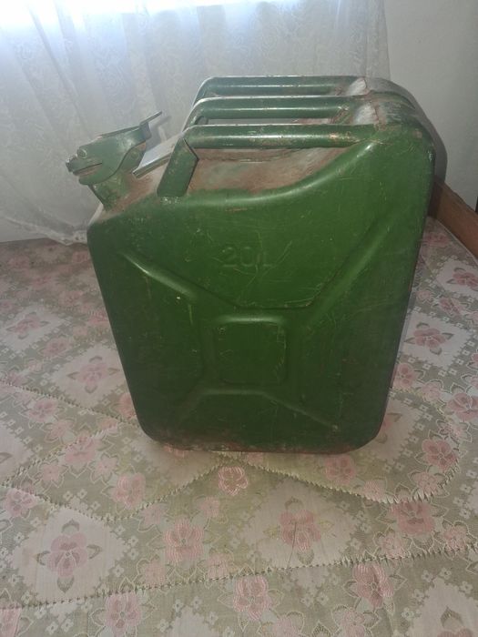 Jerricão antigo da tropa