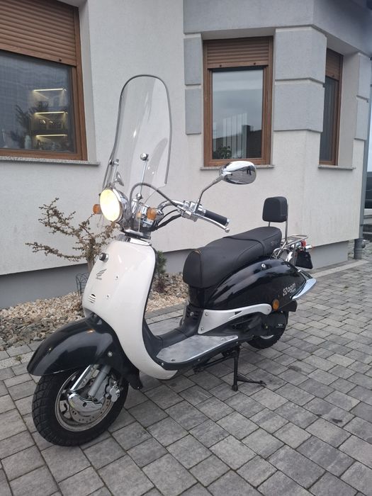 Skuter Znen Retro 4t 50ccm  Nie mojito vespa sym Transport
